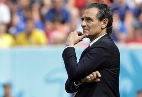 C.Prandelli: "Neturiu ką perduoti anglams, mes patys turime problemų"