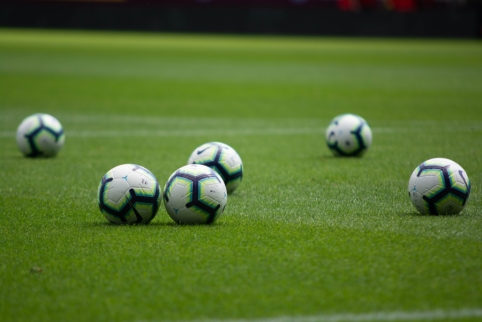 Čempionų lygos aštuntfinalyje laukia „Barcos“ ir PSG susidūrimas