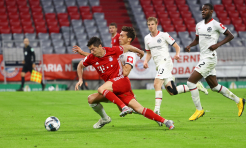Rimto pasipriešinimo sulaukęs „Bayern“ žengė į Vokietijos taurės finalą