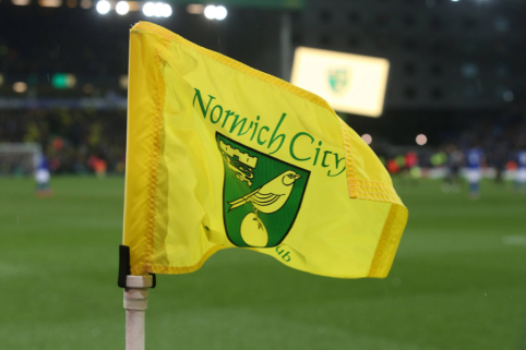 Koronavirusas diagnozuotas „Norwich“ futbolininkui, kuris penktadienį žaidė draugiškose rungtynėse su „Tottenham“