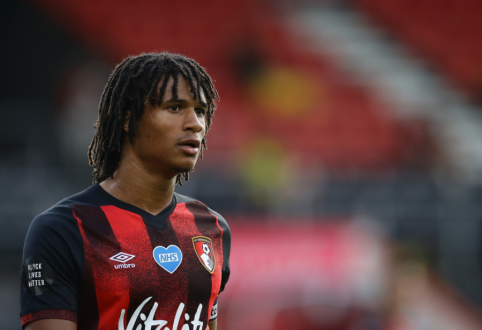 „Man City“ pasiekė susitarimą su „Bournemouth“ dėl N. Ake įsigijimo