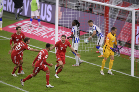 „Bayern“ paskutinėmis akimirkomis išplėšė pergalę mače su „Hertha“