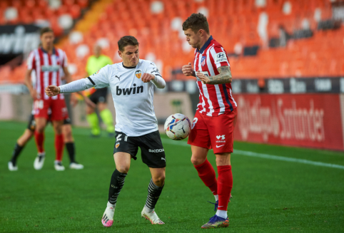 „Atletico“ rungtynių pabaigoje palaužė „Valencia“ 