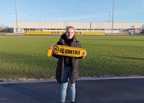 „Gintros“ gretas papildė perspektyvi vartininkė iš Utenos