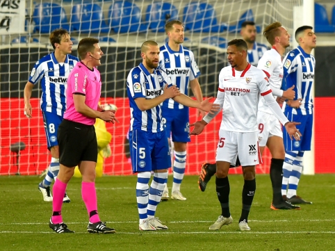 „La Liga“: „Sevilla“ tik po atkaklios kovos palaužė „Alaves“ 