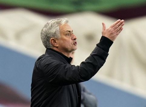 J. Mourinho apie gaunamą kritiką: „Nemanau, kad kažkas drįsta ginčytis apie raketų mokslą su NASA mokslininkais“