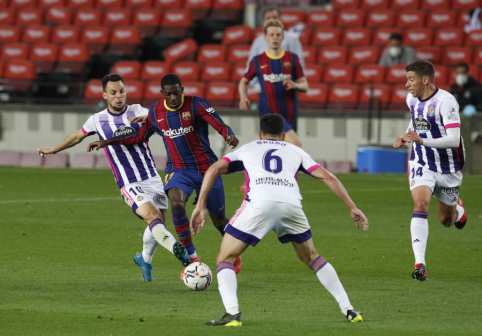 „Barca“ tik mačo pabaigoje palaužė „Valladolid“