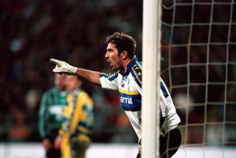 Oficialu: G. Buffonas grįžta į „Parma“