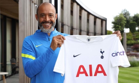 „Tottenham“ trenerio paieškos pagaliau baigėsi: oficialiai pristatytas N. Espirito Santo