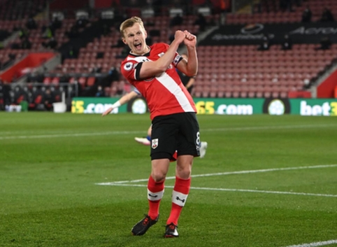 „Tottenham“ ir „Aston Villa“ bandys medžioti J. Wardą-Prowse'ą