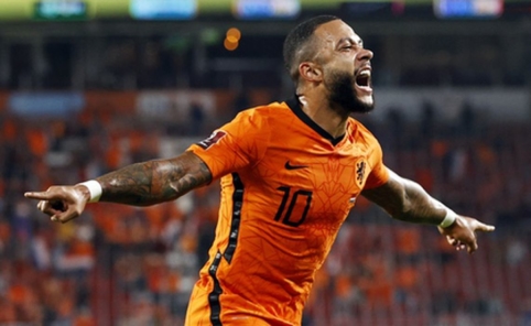 „Man Utd“ jungiasi į kovą dėl M. Depay'aus