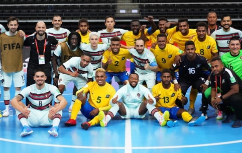 Futsal: lengvas Kazachstano žingsnis ir Pietų Amerikos gigantų vargai