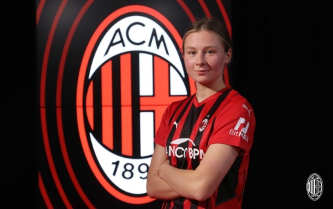 Bomba Lietuvos futbole: R. Jonušaitė pasirašė sutartį su „AC Milan“