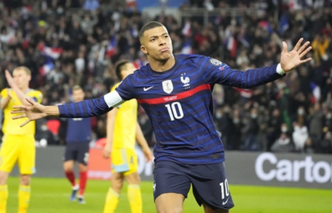 K. Mbappe „pokerio“ vedami prancūzai pažemino Kazachstaną ir pateko į pasaulio čempionatą