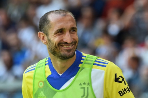 G. Chiellini lieka futbolo pasaulyje