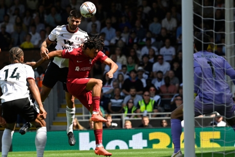 „Liverpool“ išplėšė lygiąsias prieš puikiai žaidusį „Fulham“