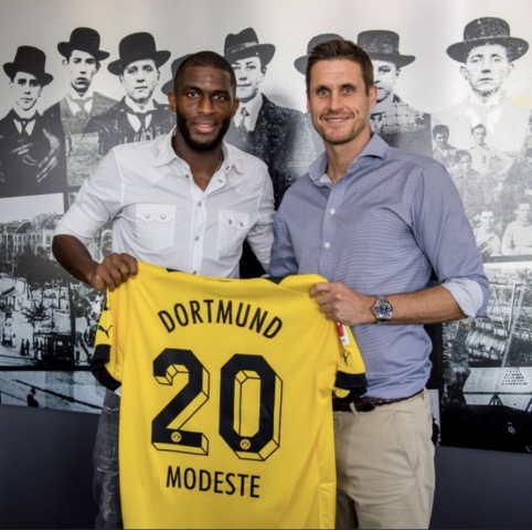 Oficialu: A. Modeste pasirašė vienerių metų sutartį su „Borussia“