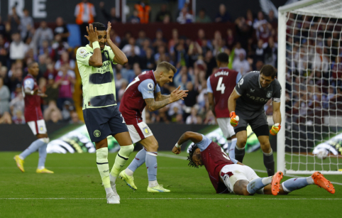  „Manchester City“ nesugebėjo įveikti „Aston Villa“ ekipos futbolininkų