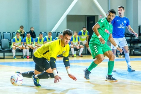 Futsal A lygos startas: uraganiniai čempionai ir staigmena Gargžduose