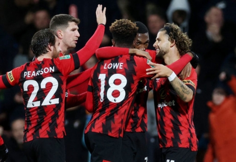 „Bournemouth“ komanda eliminavo „Everton“ iš Lygos taurės