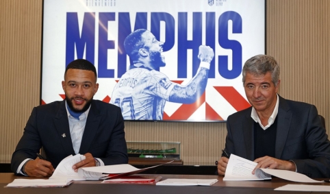 Oficialu: M. Depay'us pasiraše sutartį su „Atletico“