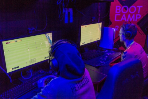 Lietuvos esporto rinktinė startavo FIFA eNations turnyro play-in etape