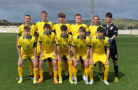 Į keturių dienų stovyklą susibūrė vaikinų U18 rinktinė