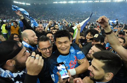 „Man Utd“ užsimojo stiprinti gynybą „Napoli“ žaidėju