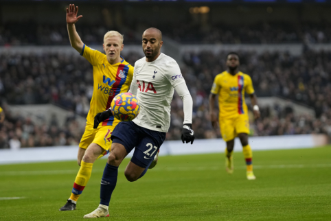 Oficialu: L. Moura po sezono paliks „Tottenham“