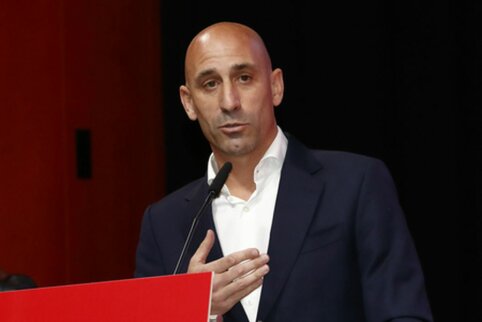 Istorijos pabaiga: L. Rubialesas atsistatydins iš Ispanijos futbolo federacijos prezidento pareigų