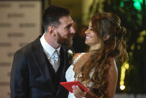 Kuriozas: L. Messi žmona supainiojo savo vyrą su J. Alba