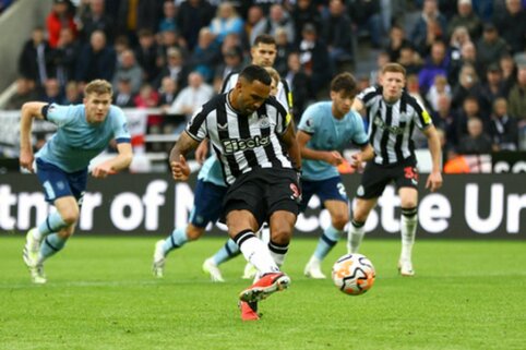 „Newcastle“ pasiekė antrą sezono pergalę
