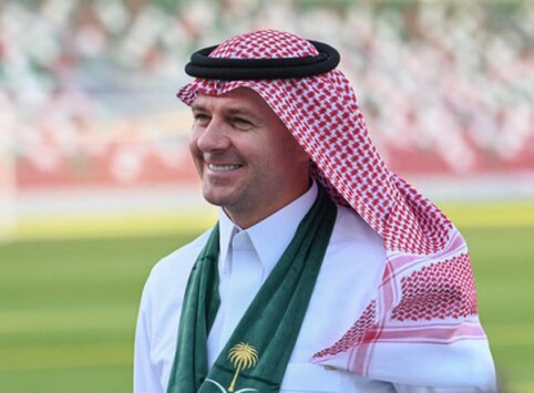 S. Gerrardas pratęs savo karjerą Saudo Arabijoje