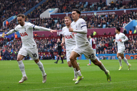 „Tottenham“ svarbioje dvikovoje sutriuškino „Aston Villą“