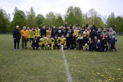 Mažojo futbolo taurė ir kelialapiai į tarptautinius turnyrus iš Radviliškio neiškeliavo