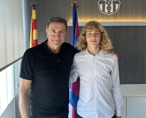 Oficialu: „Barcelona“ išlaikė „naująjį A. Iniestą“
