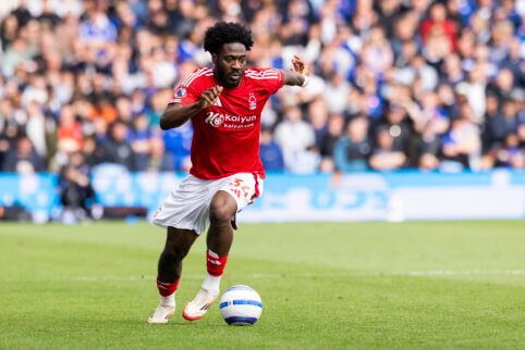 O. Aina dar trejus metus rungtyniaus „Nottingham Forest“ klube