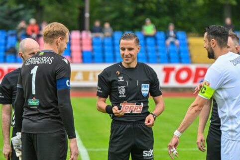 Lietuvos teisėjai vadovaus Čempionų lygos atrankos kovai Glazge