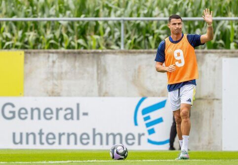 Mače su Prancūzijos ekipa C. Ronaldo demonstravo įspūdingus įgūdžius