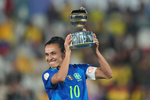 Moterų „Copa America“ finalas – kosmosas: 39-erių Marta su „dubliu“ išgelbėjo braziles