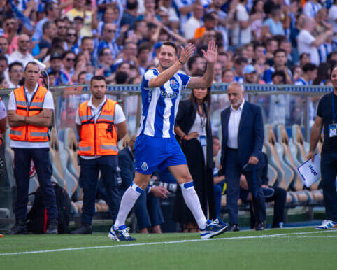 Luuko de Jongo transferas: kaip „Porto“ apgavo visą futbolo pasaulį?