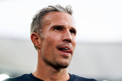 „Benfica“ dėjo žingsnį link lemiamo atrankos etapo, R. van Persie auklėtiniai įveikė Mourinho kariauną