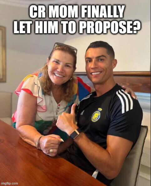Pasipiršęs C. Ronaldo turėjo sulaukti ir mamos pritarimo?