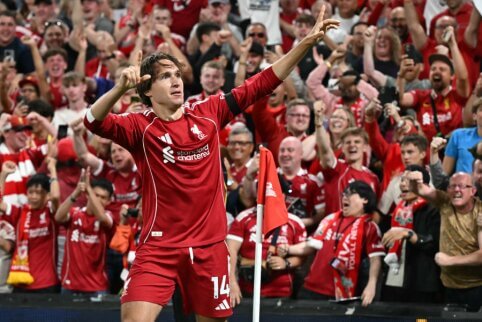 „Liverpool“ išvargo pergalę prieš „Bournemouth“