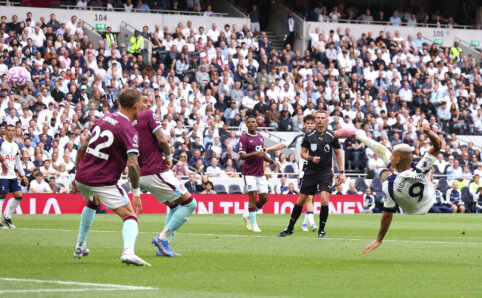 Richarlisonas vedė į pergalę „Tottenham“, „Sunderland“ į „Premier“ lygą sugrįžo netikėta pergale