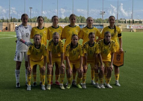 Deficitą naikinusi merginų U15 rinktinė Maltoje pranoko rumunes