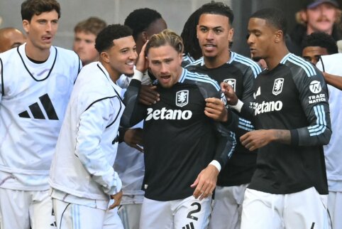 „Aston Villa“ pelnė pirmą įvartį šiame „Premier“ lygos sezone, tačiau net būdami daugumoje prarado taškus