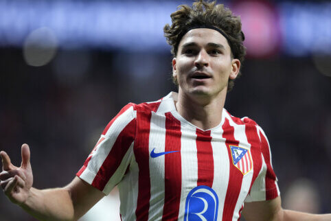 J. Alvarezo benefisas išgelbėjo „Atletico“ miesto derbyje