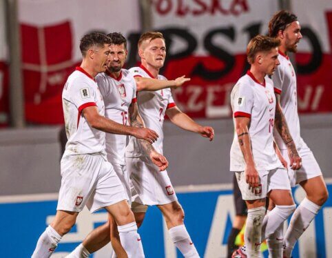 Nyderlandai žengė į čempionato finalinį etapą, lenkai žais atkrintamosiose