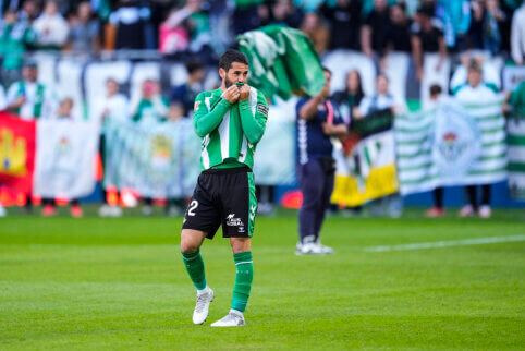 „Real Betis“ klubas ypatingu būdu pasveikino sutartį pratęsusį saugą Isco